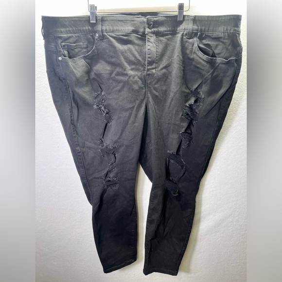 Torrid Distressed Bombshell Skinny Jeans Womens 28W Short Black Denim 2345 - Picture 1 of 9